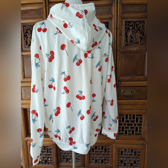 NWOT Cherry-print Hoodie - Picture 4 of 9
